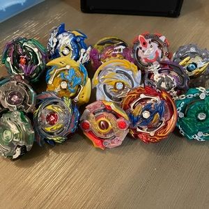 Lot of 15 BeyBlades